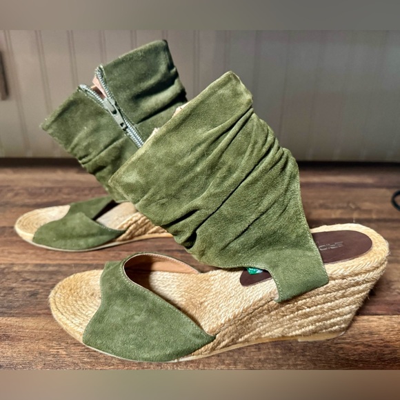 Eric Michael Olive Green Suede Espadrille Sandals Size 39 9 - Picture 4 of 13